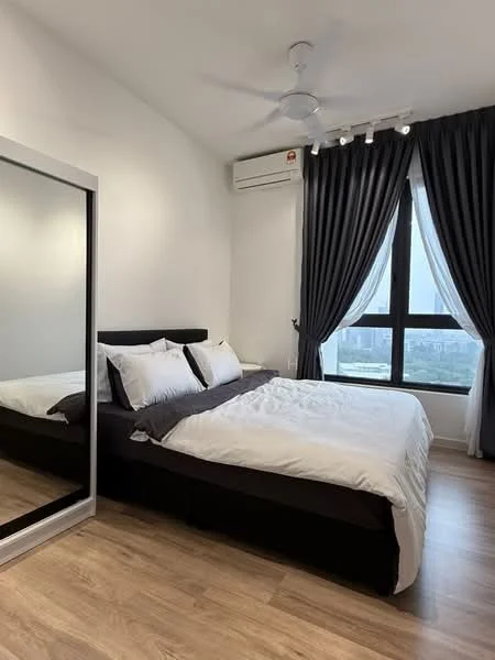 Bedroom features: king-size bed with dark bedding, upholstered headboard, 2 bedside lamps, floor-to-ceiling mirror, curtains with sheer and blackout layers, wall-mounted air conditioning unit, wooden flooring, recessed ceiling lights, ceiling fan, large window with city view; style: modern; view: city.