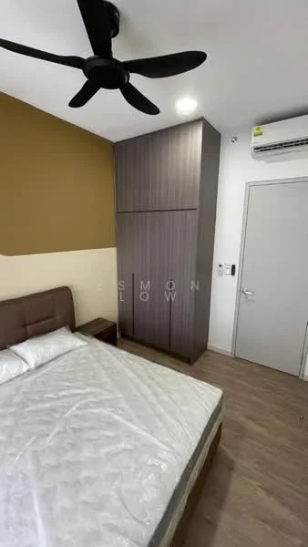 Bedroom features: queen-size bed, upholstered headboard, built-in wardrobe with wood finish, 5-blade ceiling fan with light, wall-mounted split AC, light-colored walls, wood laminate flooring, nightstand, window with treatment; style: modern.