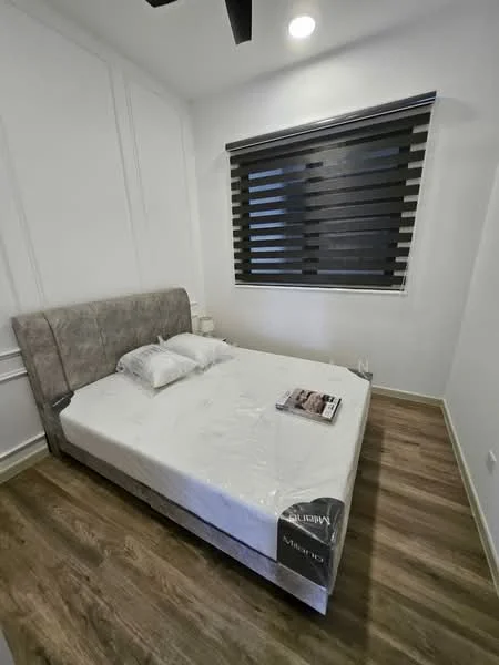 Bedroom features: queen-size bed, upholstered headboard, two white pillows, wooden flooring, blackout roller blinds, white painted walls, ceiling fan, nightstand, decorative magazine on bed; style: modern.