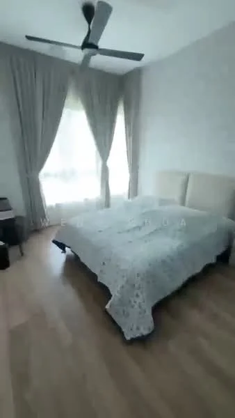 Bedroom features: queen-size bed, upholstered headboard, bedside table, lamps on bedside table, floor-to-ceiling windows, sheer curtains, wooden flooring, ceiling fan; style: modern.