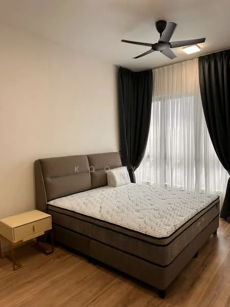 Bedroom features: king-size bed, upholstered headboard, bedside table with gold accents, 5-blade ceiling fan, floor-to-ceiling windows, sheer curtains, dark curtains, laminate flooring, neutral painted walls; style: modern.