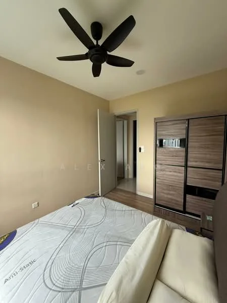 Bedroom features: queen-size bed, upholstered headboard, wooden wardrobe, 5-blade ceiling fan in black, light beige painted walls, laminate flooring, door leading to hallway, window with no visible treatment; style: modern.