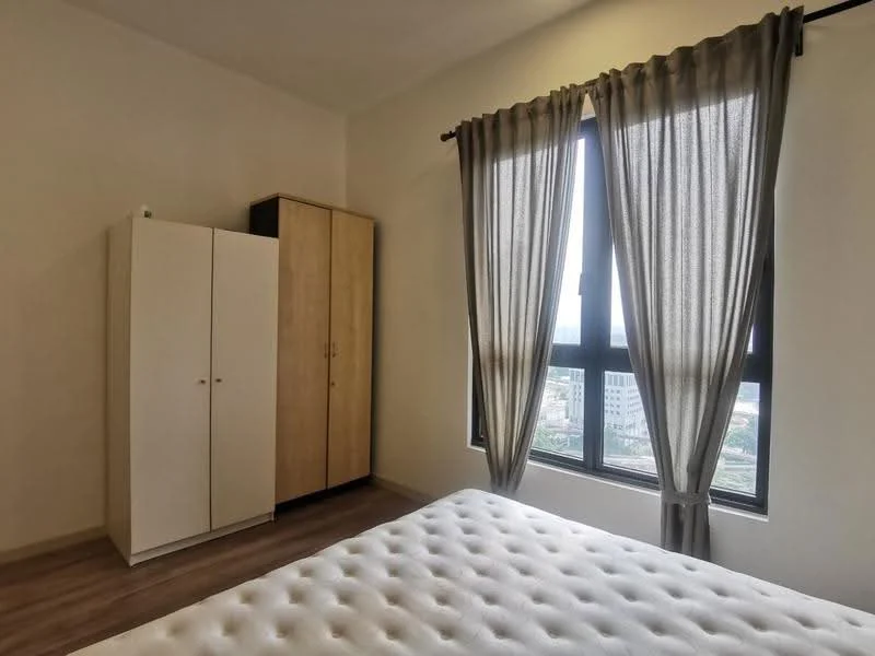 Bedroom features: queen-size bed, upholstered headboard, white painted walls, laminate flooring, floor-to-ceiling windows, grey curtains, built-in wardrobe with two doors, city view; style: modern; view: city.
