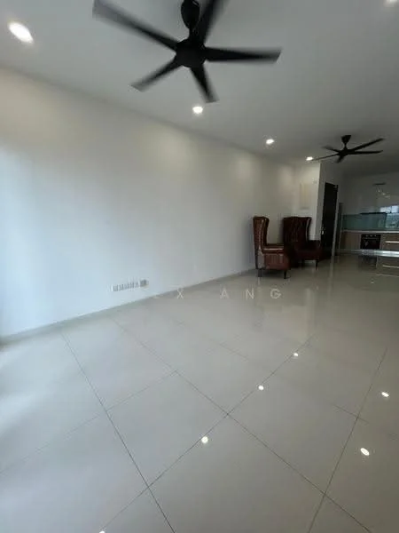 Living features: white painted walls, glossy ceramic tile flooring, 2 ceiling fans, recessed LED downlights, 2 high-back armchairs, open layout, large windows for natural light; style: modern.