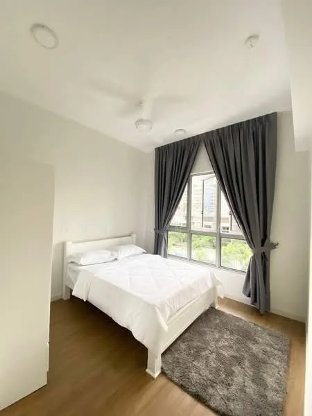 Bedroom features: queen-size bed with white bedding, floor-to-ceiling windows, grey curtains, wooden flooring, 5-blade ceiling fan, decorative area rug, white painted walls, built-in wardrobe with sliding doors; style: modern; view: garden.