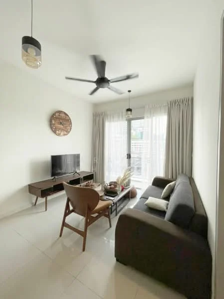 Living features: 3-seater fabric sofa in dark brown, wooden coffee table, TV console, wall-mounted TV, ceiling fan with 5 blades, floor-to-ceiling windows, sheer curtains, decorative wall clock, wooden wall decor, area rug, light-colored walls, glossy tile flooring; style: modern.