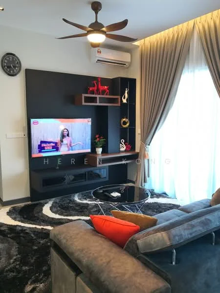 Living features: 3-seater grey fabric sofa, black coffee table, area rug with abstract pattern, wall-mounted TV, TV console with decorative items, ceiling fan with light, wall clock, floor-to-ceiling curtains, air conditioning unit, decorative wall shelf; style: modern.