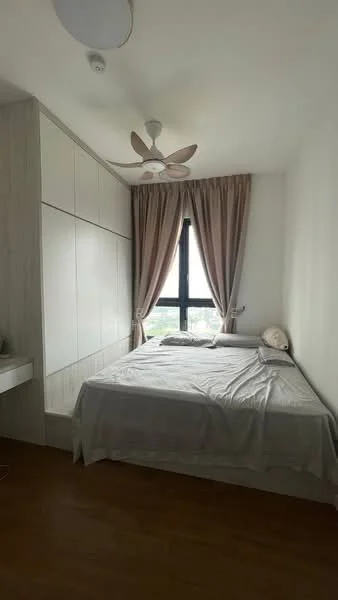 Bedroom features: queen-size bed, light-colored bedding, wooden flooring, built-in wardrobe with sliding doors, floor-to-ceiling window, curtains, ceiling fan with light, desk with drawer; style: modern; view: city.