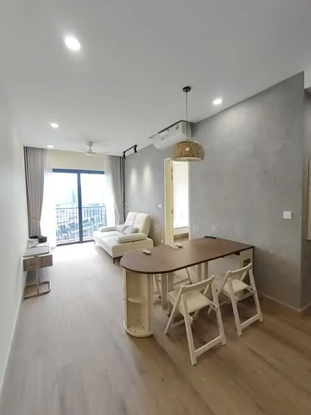 Living features: light wood flooring, grey accent wall, sofa in cream fabric, coffee table, dining table with light wood finish, two high chairs, floor-to-ceiling windows, curtains in light fabric, ceiling fan, recessed downlights, air conditioning unit; style: modern; view: city.