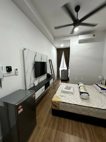 Bedroom features: queen-size bed, upholstered headboard, bedding with decorative pillows, wooden flooring, wall-mounted TV, TV console with marble finish, refrigerator, 1 wall-mounted split AC, 5-blade ceiling fan, curtains, ladder against the wall, decorative wall panel; style: modern.