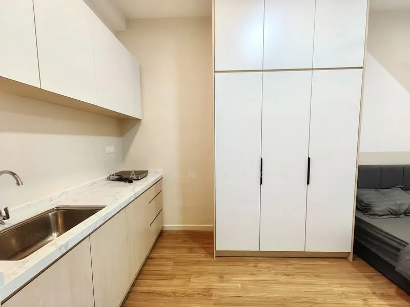 Kitchen features: single-bowl stainless-steel sink, chrome pull-down faucet, marble countertop, white cabinetry with flat-panel doors, built-in stove, wooden flooring, wall-mounted storage cabinets; style: modern. Room features: queen-size bed, upholstered headboard, bedding in grey, built-in wardrobe.
