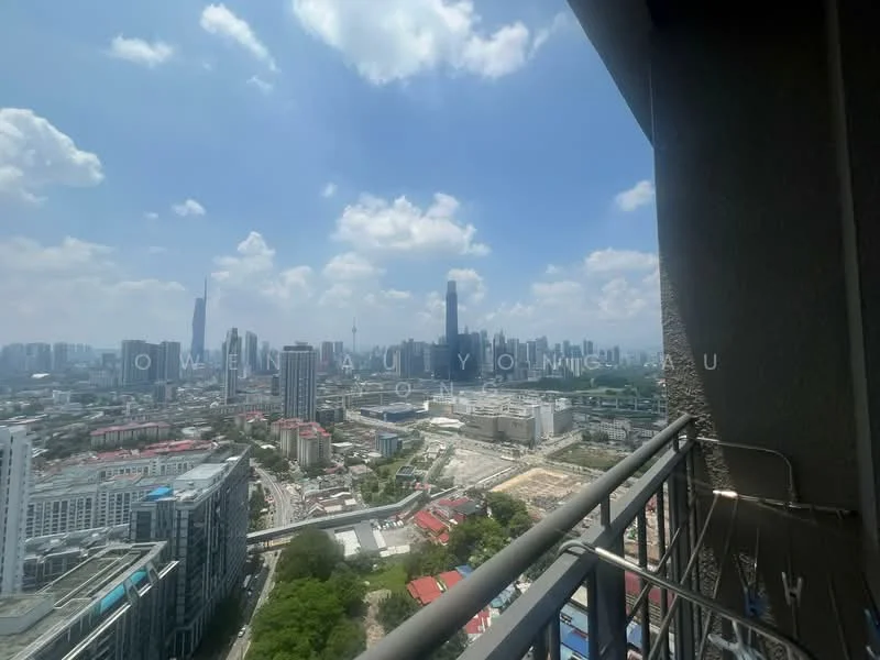 Room view: city.