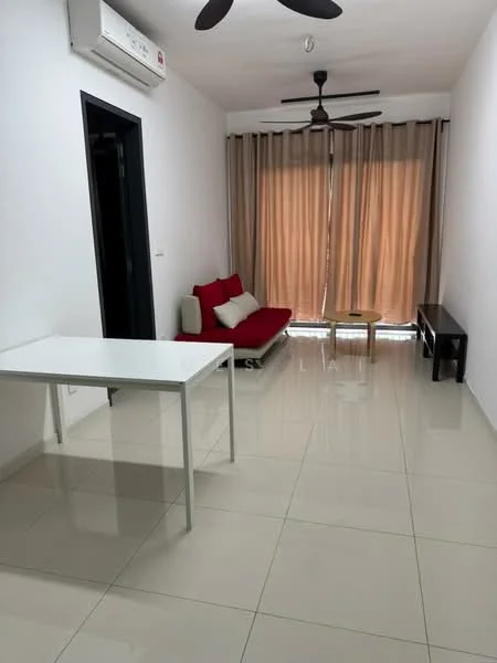 Living features: white painted walls, glossy tile flooring, 5-blade ceiling fan, large window with sheer curtains, red fabric sofa, wooden coffee table, black console table, air conditioning unit; style: modern.