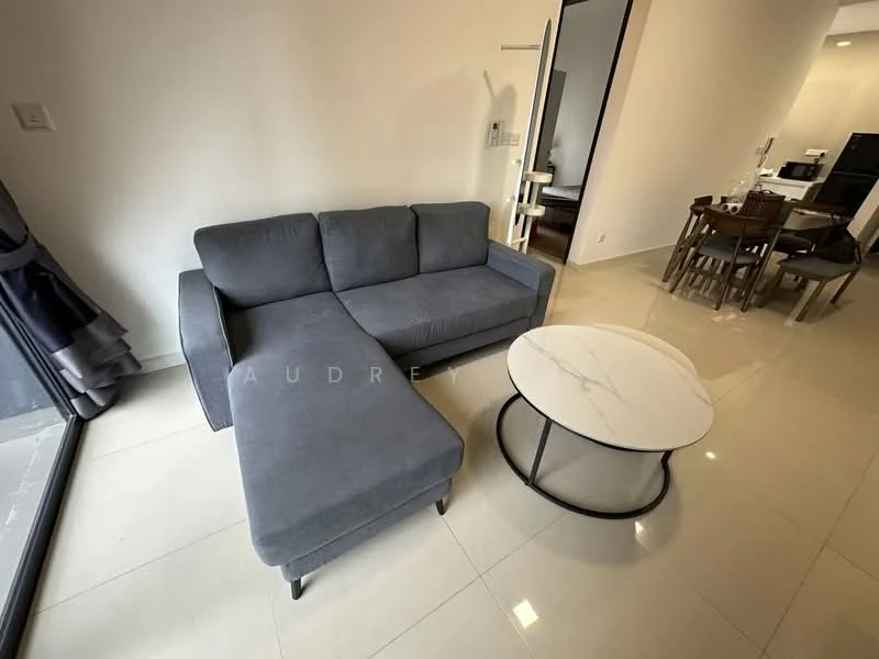 Living features: L-shape sectional sofa in grey fabric, round coffee table with marble top and black base, light-coloured tiled flooring, white painted walls, floor-to-ceiling windows with sheer curtains, recessed downlights, open layout to dining area, minimalist decor; style: modern.