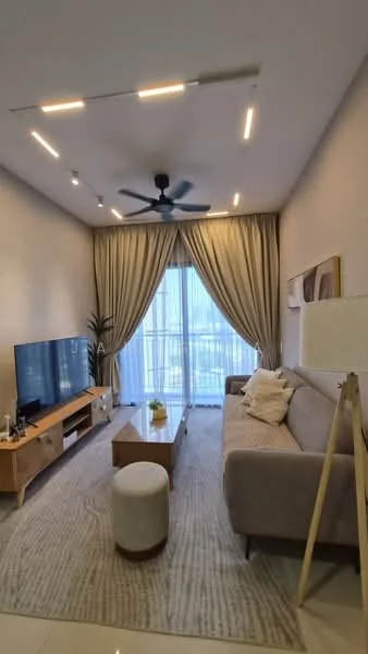 Living features: 3-seater fabric sofa in light grey, wooden coffee table, round ottoman, wall-mounted TV, TV console in light wood, floor-to-ceiling windows, sheer curtains, recessed LED downlights, 5-blade ceiling fan, area rug with geometric pattern, indoor plant; style: modern; view: city.