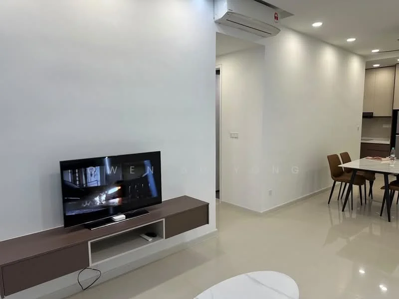 Living features: white painted walls, glossy tile flooring, wall-mounted TV, wooden TV console, recessed downlights, air conditioning unit, round coffee table, dining table with chairs in background; style: modern.