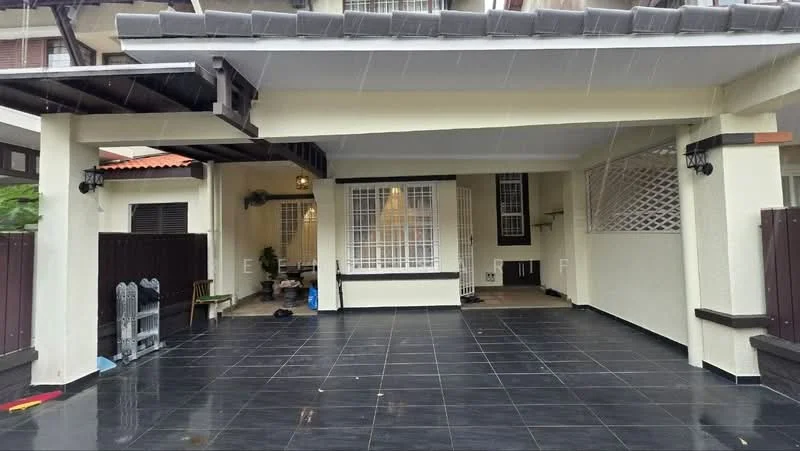 Exterior type: semi-detached house; features: covered car porch, black tiled flooring, white painted facade, wooden beams on ceiling, grill windows, manicured garden area, exterior wall with decorative lattice, outdoor lighting fixtures; style: modern.