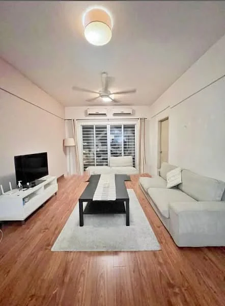 Living features: 3-seater fabric sofa in light grey, coffee table in black, TV console in white, wall-mounted TV, area rug in light color, 5-blade ceiling fan, 2 wall-mounted split AC units, floor-to-ceiling windows, sheer curtains, wooden flooring, recessed ceiling light; style: modern.