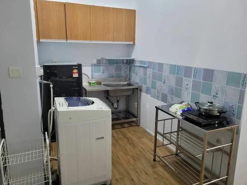 Kitchen features: wooden cabinetry, stainless-steel sink, chrome faucet, washing machine, metal kitchen cart, stove with gas burners, blue and green tiled backsplash, laminate flooring, white walls, open shelving; style: modern.