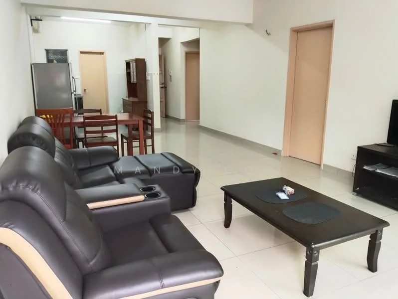 Living features: 3-seater leather sofa in black, 2-seater leather sofa in black, coffee table in dark wood, TV console in dark wood, wall-mounted TV, ceramic tile flooring, white painted walls, recessed lighting, dining table with 4 chairs, fridge in stainless steel, built-in cabinet, doorway leading to kitchen, window with natural light; style: modern.