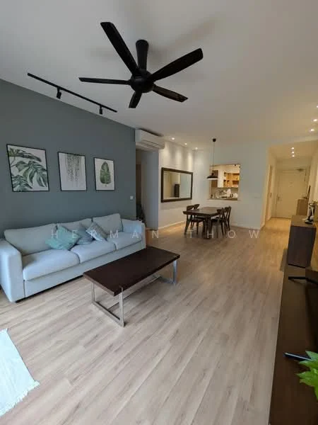 Living features: 3-seater fabric sofa in light grey, wooden coffee table, ceiling fan with 5 blades, wall-mounted TV, decorative wall art, light wood flooring, recessed lighting, mirror on wall, dining table with chairs in background, open layout to kitchen, air conditioning unit; style: modern.