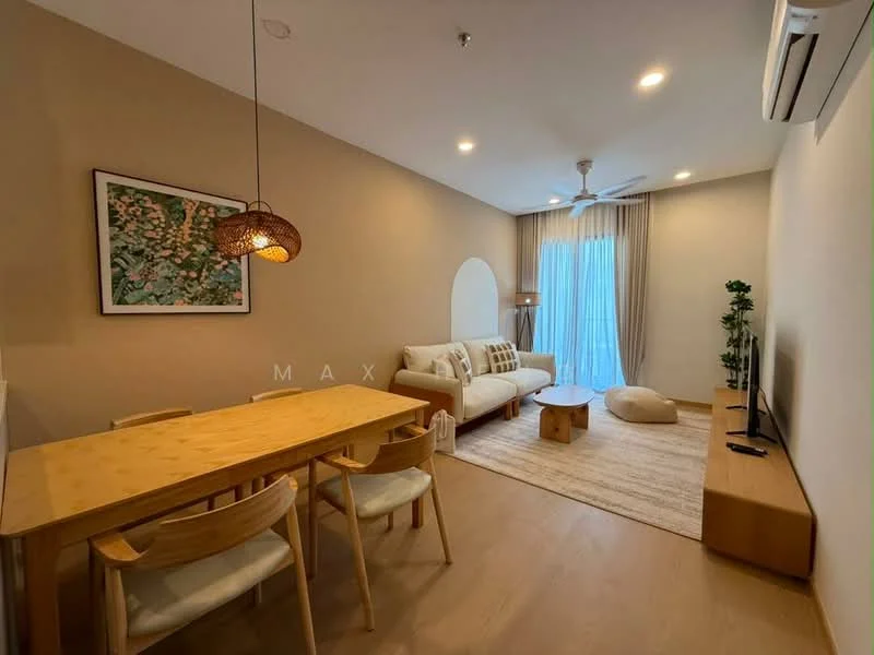 Living features: light wood flooring, cream painted walls, sofa with light upholstery, coffee table, TV console, wall-mounted TV, 5-blade ceiling fan with light, floor-to-ceiling windows with sheer curtains, decorative plant, area rug, dining table with light wood finish, 4 dining chairs; style: modern.