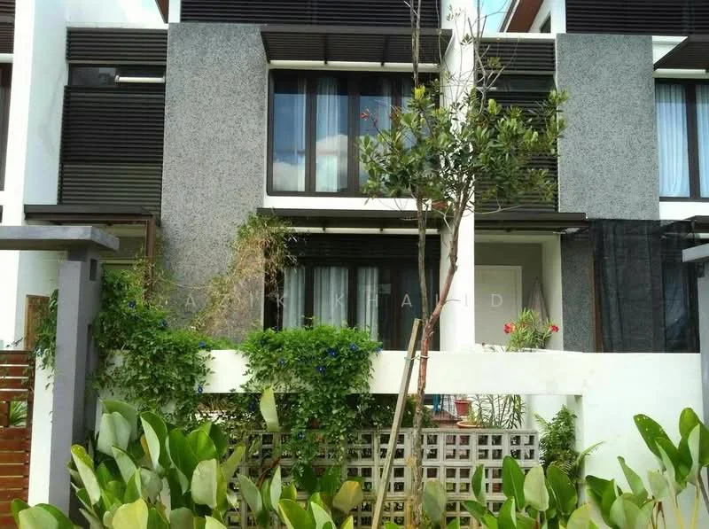Exterior type: linked terrace house; features: grey stone cladding, horizontal wooden slats, large windows, manicured garden, greenery in front, potted plants, fenced garden, two-storey structure; style: modern.