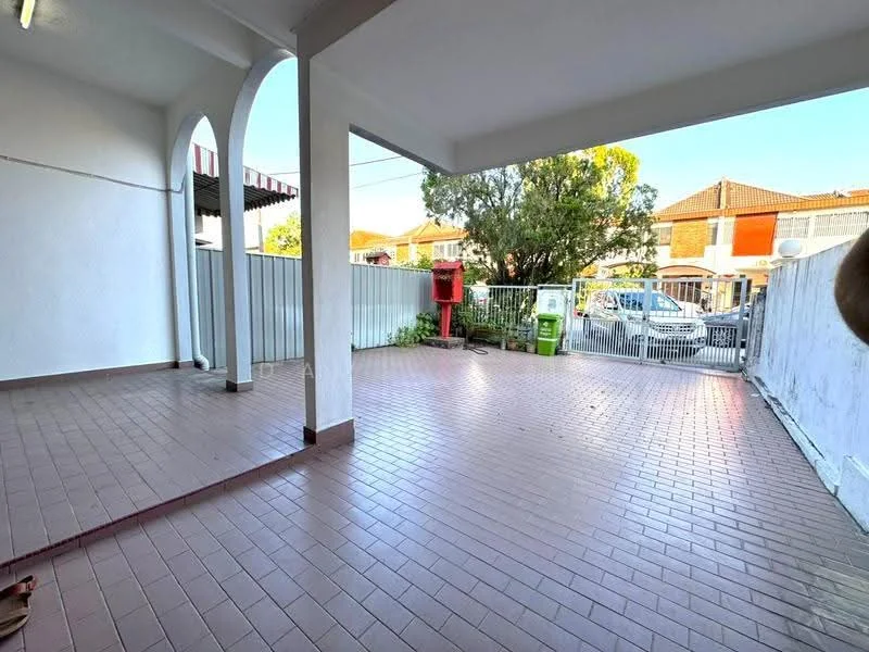 Exterior features: paved flooring, white painted walls, arched entryway, fenced perimeter, garden area with shrubs, visible mailbox, outdoor space, gated access; style: modern.