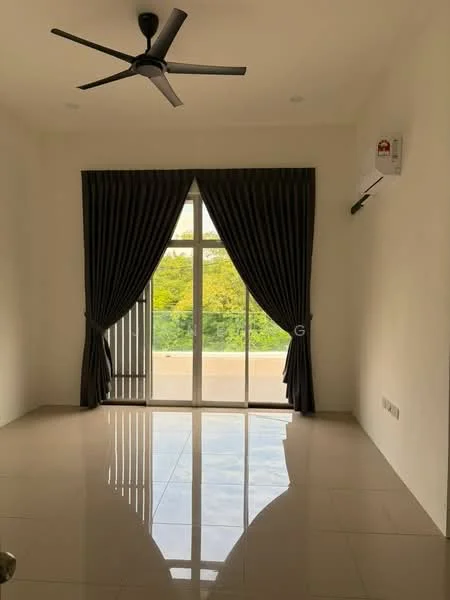 Living features: 5-blade ceiling fan, floor-to-ceiling sliding glass door, blackout curtains, white painted walls, polished ceramic tile flooring, air conditioning unit, balcony view; style: modern; view: garden.