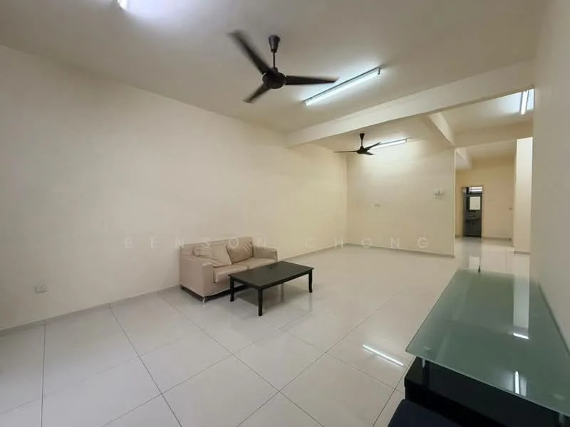 Living features: white painted walls, glossy ceramic tile flooring, 2 ceiling fans, sofa in cream color, glass coffee table, TV console, open layout, natural light from windows; style: modern.