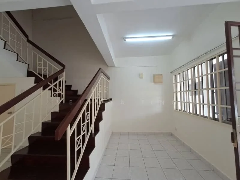 TAMAN PUCHONG UTAMA, Puchong — view 2 of 5 — for Rent