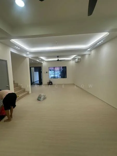 Taman Putra Prima, Puchong — view 2 of 5 — for Rent