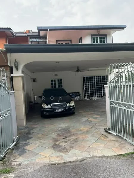 Exterior type: semi-detached house; features: car porch with awning, stone-paved driveway, metal gate, gravel landscaping, two-storey structure, exposed brick facade, sliding glass door, ceiling fan, front garden area; style: modern.
