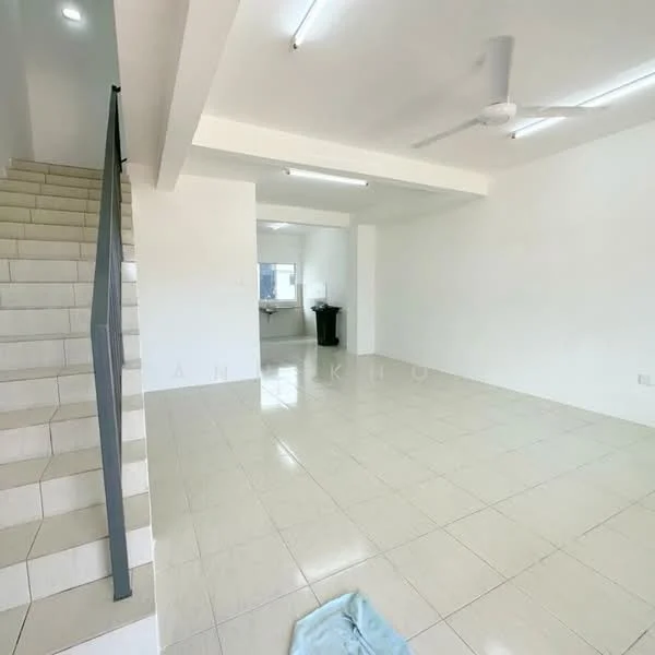 Room features: white painted walls, glossy ceramic tile flooring, ceiling with fluorescent lighting, 5-blade ceiling fan, staircase with tiled steps, open layout, large windows for natural light, no visible furniture; style: modern.
