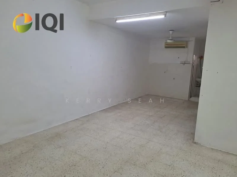 Room features: white painted walls, plain ceiling, fluorescent ceiling light, wall-mounted air conditioning unit, tile flooring, empty space; style: minimalist.