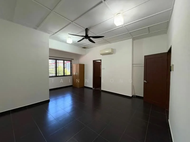 Room features: white painted walls, black tiled flooring, 5-blade ceiling fan with light, 2 pendant lights, 1 wall-mounted split AC, wooden wardrobe, wooden door, sliding door to closet, window with multi-colored blinds; style: modern.