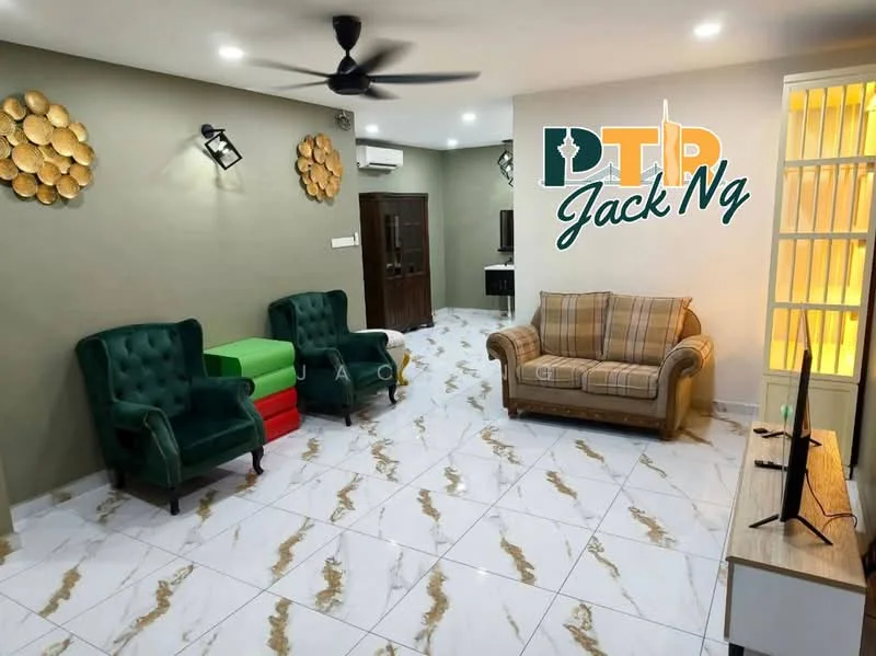 Living features: marble tile flooring, green velvet armchair, green upholstered armchair, beige fabric sofa, wooden TV console, wall-mounted TV, ceiling fan, decorative wall art, air conditioning unit, light-colored walls, wooden partition, decorative lighting fixtures; style: modern.