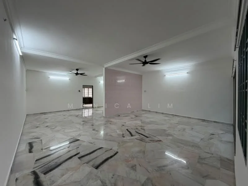 Room features: marble flooring, white painted walls, ceiling with recessed lighting, 2 ceiling fans, large open space, no visible furniture, neutral color scheme, windows with grilles; style: modern.