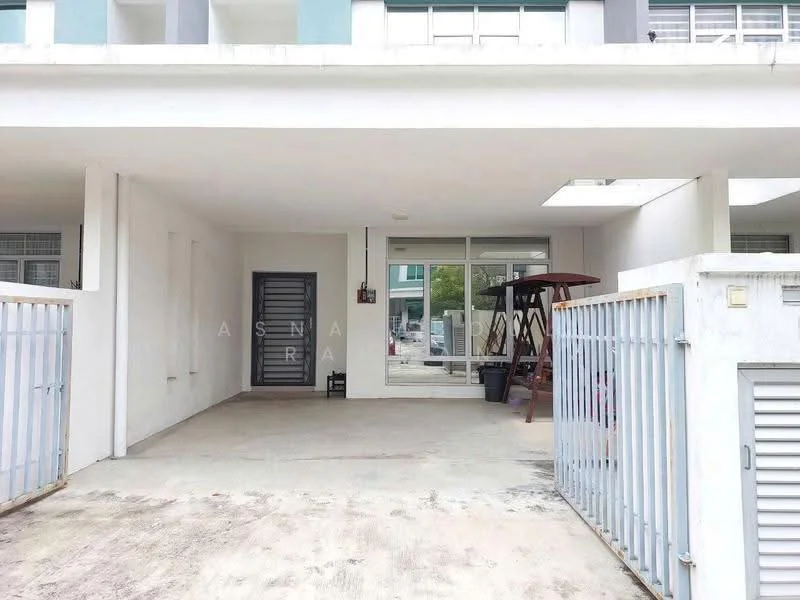 Exterior type: linked terrace house; features: white painted facade, flat roof, concrete flooring, glass sliding door, security gate, open-air car porch, manicured lawn, surrounded by greenery; style: modern.
