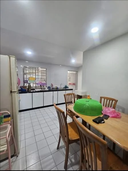 Kitchen features: white cabinetry, black countertop, stainless-steel fridge, built-in oven, 4-burner gas hob, double-bowl stainless-steel sink, tile flooring, recessed LED downlights, window with blinds, dining table with wooden chairs, green round table mat, kitchen utensils on countertop; style: modern.