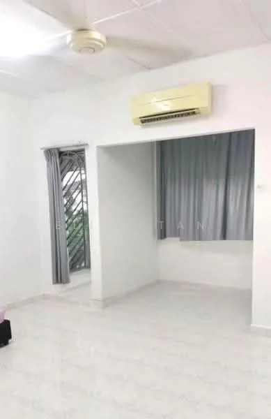 Taman Wawasan, Puchong — view 2 of 5 — for Rent