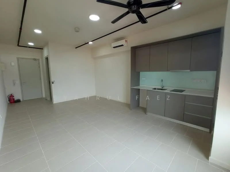 Room features: light grey tiled flooring, white painted walls, ceiling with recessed downlights, 5-blade ceiling fan, wall-mounted split AC, kitchen cabinetry in dark grey, white countertop, single-bowl stainless-steel sink, built-in stove, fire extinguisher visible, open layout; style: modern.