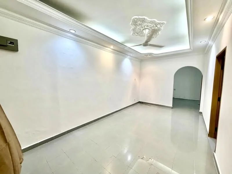 Living features: white painted walls, polished ceramic tile flooring, tray ceiling with decorative plaster, recessed downlights, 5-blade ceiling fan, arched doorway, neutral color scheme, no visible furniture; style: modern.