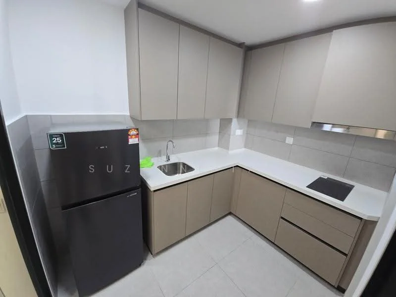 Kitchen features: grey cabinetry, white quartz countertop, stainless-steel sink, chrome pull-down faucet, built-in cooktop, fridge, tile backsplash, grey tile flooring, under-cabinet lighting; style: modern.