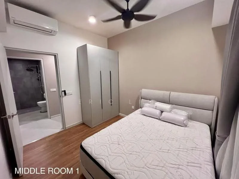 Bedroom features: queen-size bed, upholstered headboard, 2 bedside pillows, wooden flooring, 5-blade ceiling fan with light, built-in wardrobe with sliding doors, wall-mounted air conditioning unit, neutral painted walls; style: modern. Bathroom features: toilet, sink, grey tiled walls, grey tiled flooring, shower area with glass enclosure.