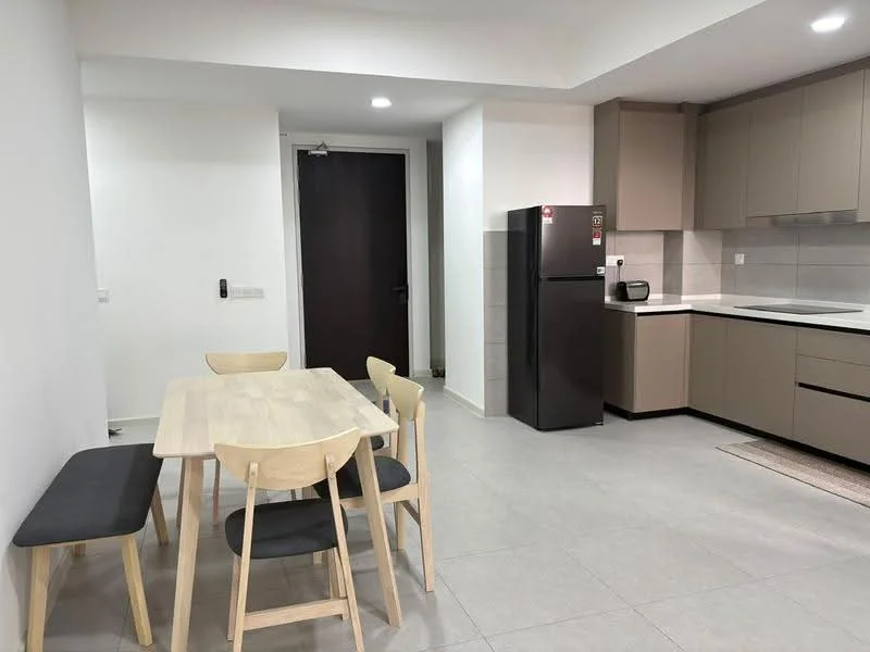 Kitchen features: grey cabinetry, white countertop, stainless-steel fridge, built-in microwave, ceramic tile backsplash, 4-burner gas hob, single-bowl stainless-steel sink, chrome pull-down faucet, dining table with 4 chairs, bench seating, recessed downlights, grey tile flooring, white painted walls; style: modern.