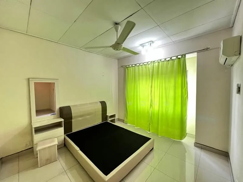 Terrace house at Taman Putra Prima, Taman Putra Prima, Puchong — view 2 of 5 — for Rent