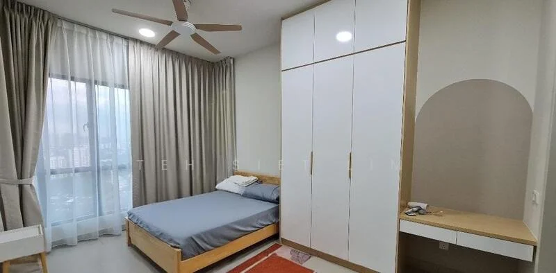 Bedroom features: queen-size bed with grey bedding, wooden bed frame, built-in wardrobe with white doors, study desk with drawer, floor-to-ceiling window, sheer curtains, 5-blade ceiling fan, area rug with geometric pattern, light-colored walls, recessed lighting; style: modern; view: city.