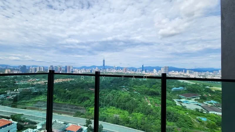 Room view: city.