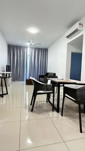 Living features: white painted walls, glossy tile flooring, 5-blade ceiling fan with light, sofa in dark color, TV console, wall-mounted TV, dining table with black chairs, floor-to-ceiling curtains, large window with natural light, air conditioning unit; style: modern.